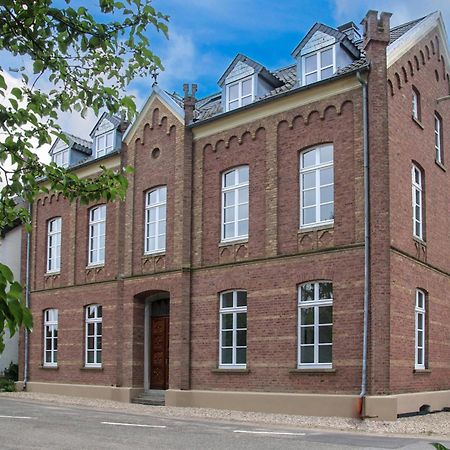 Insel-Apartment Im Herrenhaus Rheinblick Xanten Exterior photo